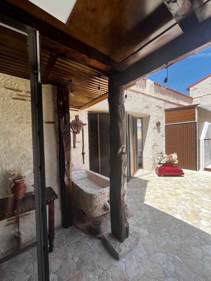 Nava del Rey Casa Ruinaゲストハウス エクステリア 写真